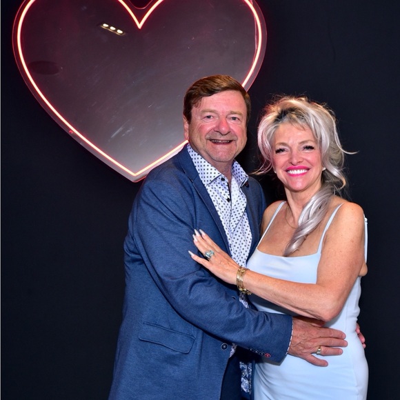 Meet your Posher, Pierrette - Picture 1 of 1